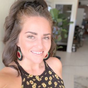 Meet your Posher, Janelle